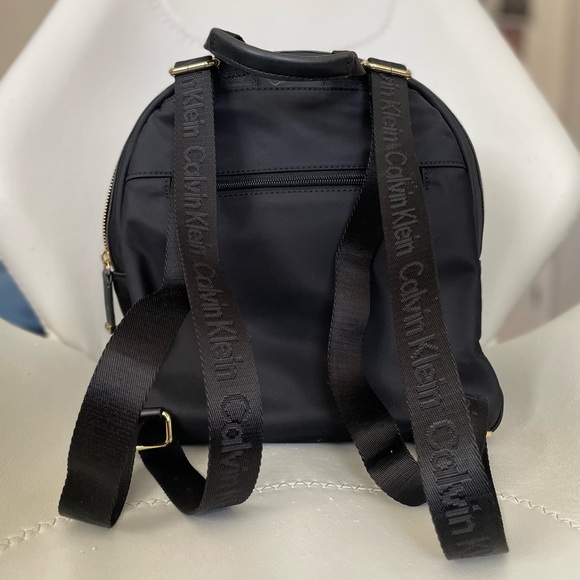 Calvin Klein backpack - Picture 2 of 9
